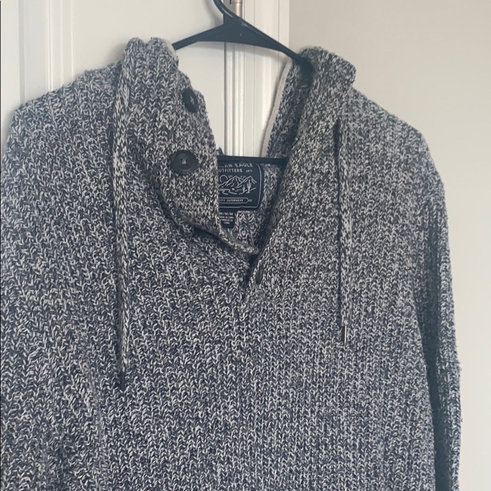 Sweater - Picture 3 of 4